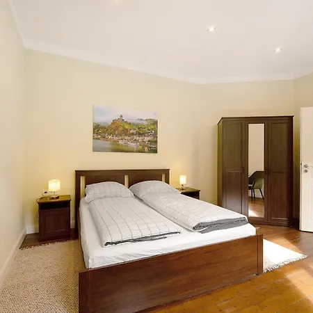 Alte Stadtvilla Am Weinberg 4 טראבן-טרארבאך