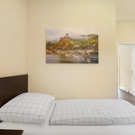 Alte Stadtvilla Am Weinberg 4 דירה *